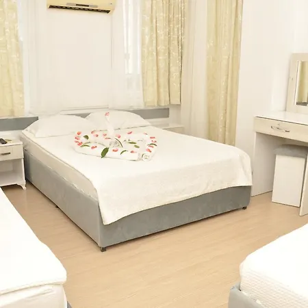 Hotel Cemre 2*