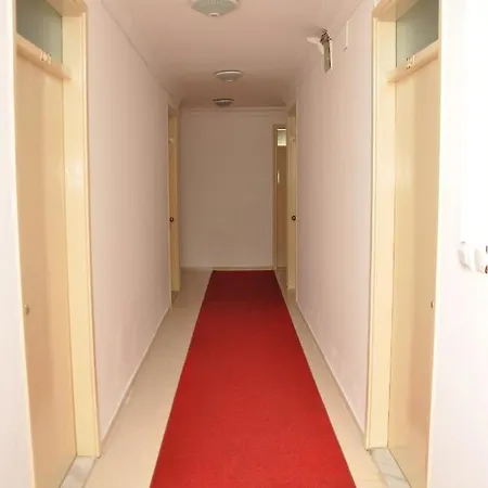 Szálloda Cemre 2*