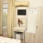 Cemre Hotel 2*